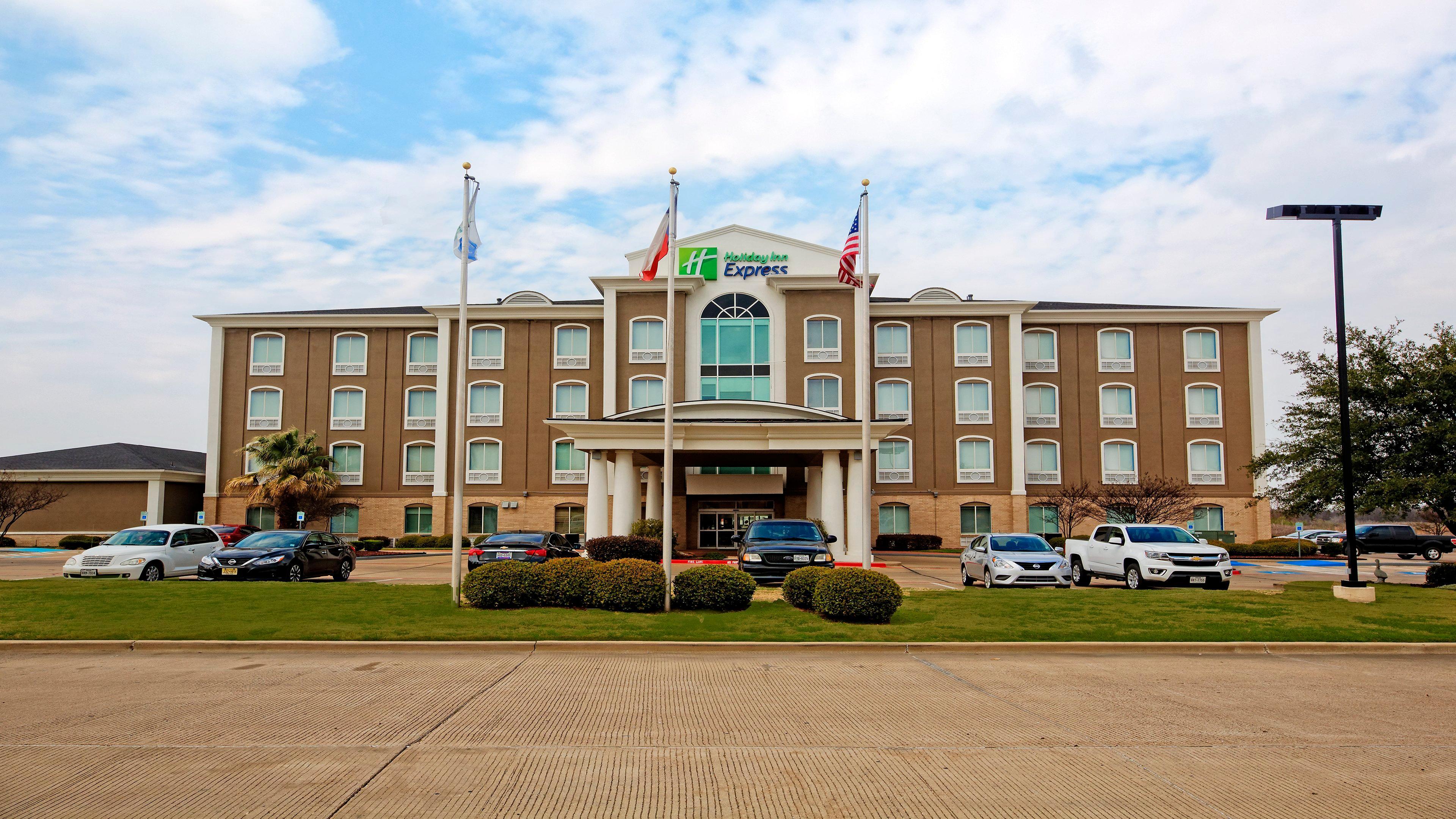 Holiday Inn Express Hotel And Suites Corsicana I-45 By Ihg Bagian luar foto