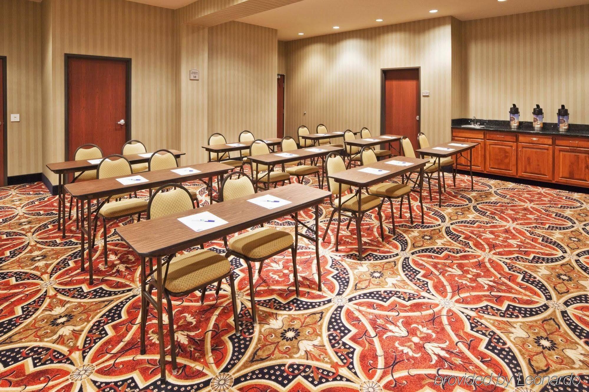 Holiday Inn Express Hotel And Suites Corsicana I-45 By Ihg Bagian luar foto